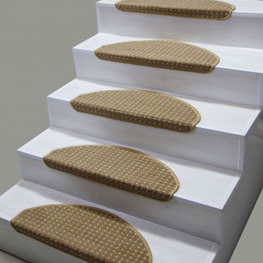 Bej Renk Yarım Ay Model Bukle Halıdan Demonte Basamak Paspasi